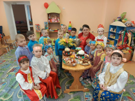 Отмечаем праздник Светлой Пасхи Отмечаем праздник Светлой Пасхи.